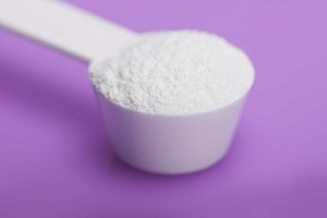 glucosamine powder on a spoon